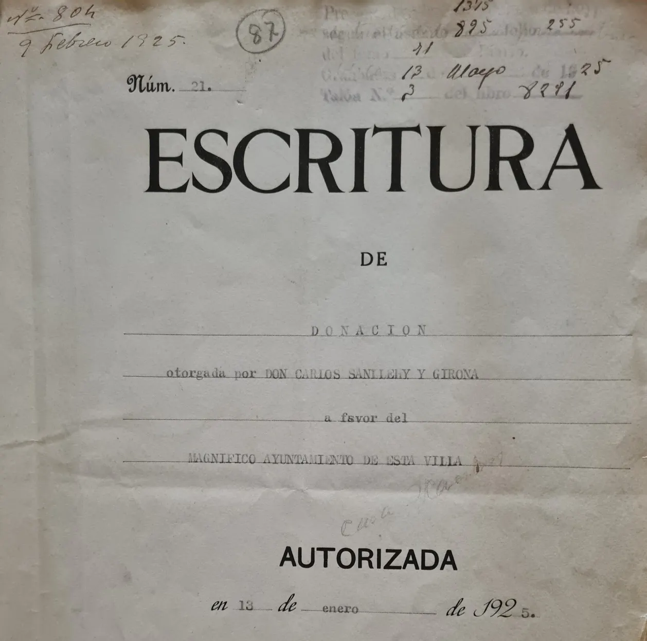L’arxiu municipal presenta el document de donació de l’edifici que avui ocupen les Cases dels Mestres, datat el 1925