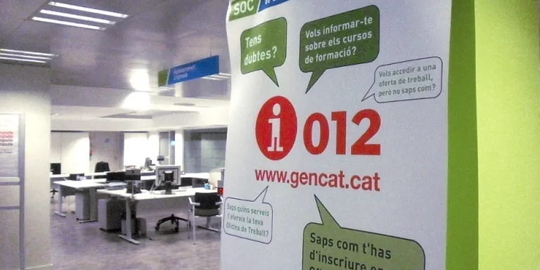 Petita baixada de l’atur registrat durant el mes de març