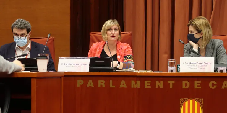 L'exconsellera Vergés defensa la contractació d'emergència durant la pandèmia i nega irregularitats