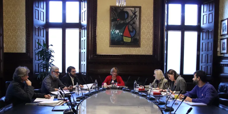La Mesa del Parlament rebutja suspendre Jové i Salvadó com a diputats pel cas de l'1-O