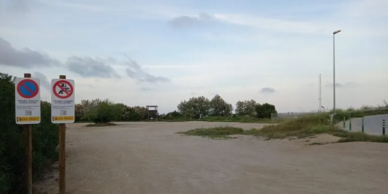 Transició Ecològica presenta a l'Ajuntament un pla per renaturalitzar l'esplanada d'entrada als Muntanyans