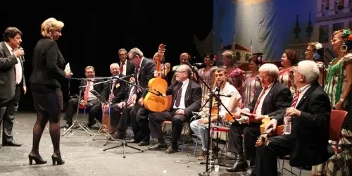 El festival benèfic “Nochebuena para todos, ningún niño sin Navidad” es fa aquest dissabte a La Sala