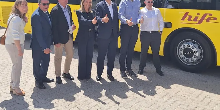 HIFE assumeix el bus urbà amb nous vehicles híbrids i sense modificacions en el servei
