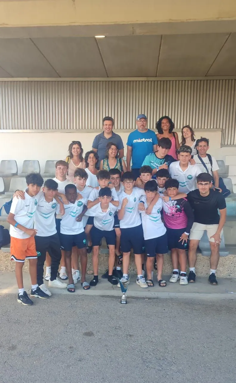 L'infantil B del Futbol Base Solsona Arrels guanya la fase de plata del Torneig d'Almacelles