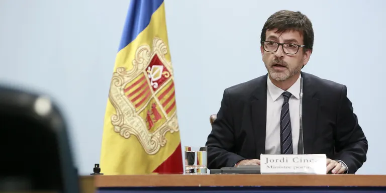 Aprovades les quotes d'autorització de treball a Andorra