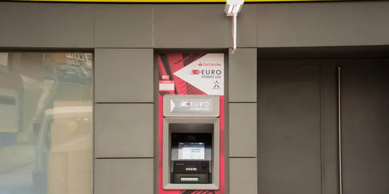 La Seu d'Urgell i Vielha tindran caixers automàtics de Correus
