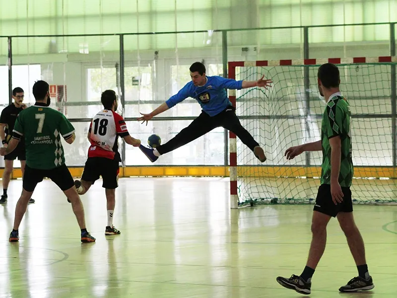 Els detalls de cara a porta en la recta final del partit els va deixar sense puntuar a Sant Adrià /