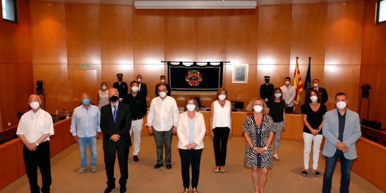Els guardonats amb les distincions de Cambrils de l’any passat reben el seu homenatge