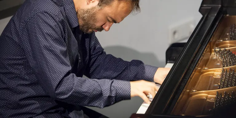 El concert del pianista Moisés P.Sánchez obrirà diumenge la Mostra Cambrils Jazz & Blues