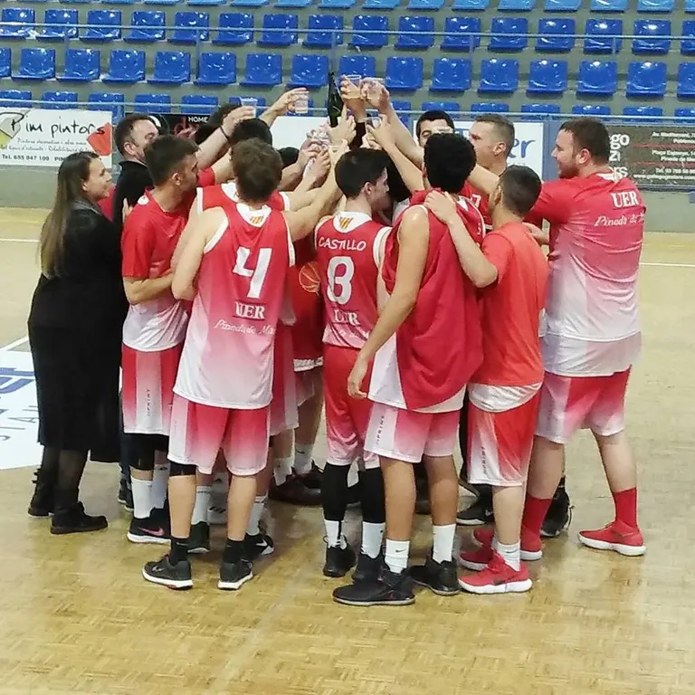 L'equip sènior de la UER Pineda ha sigut campió de lliga
