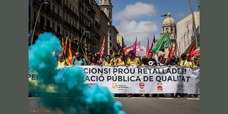 Els sindicats educatius convoquen vaga el 7 de setembre, primer dia de classe a Secundària, i el 28