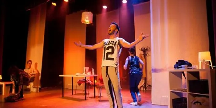 El Concurs de Teatre Amateur Premi Vila d’Arenys ens porta l’obra ‘Selfie’, del grup Filagarsa de Molins de Rei