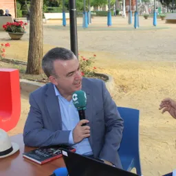 Lorenzo Silva inaugura en COPE Utrera (98.1 M) la Feria del Libro de Utrera - episode art