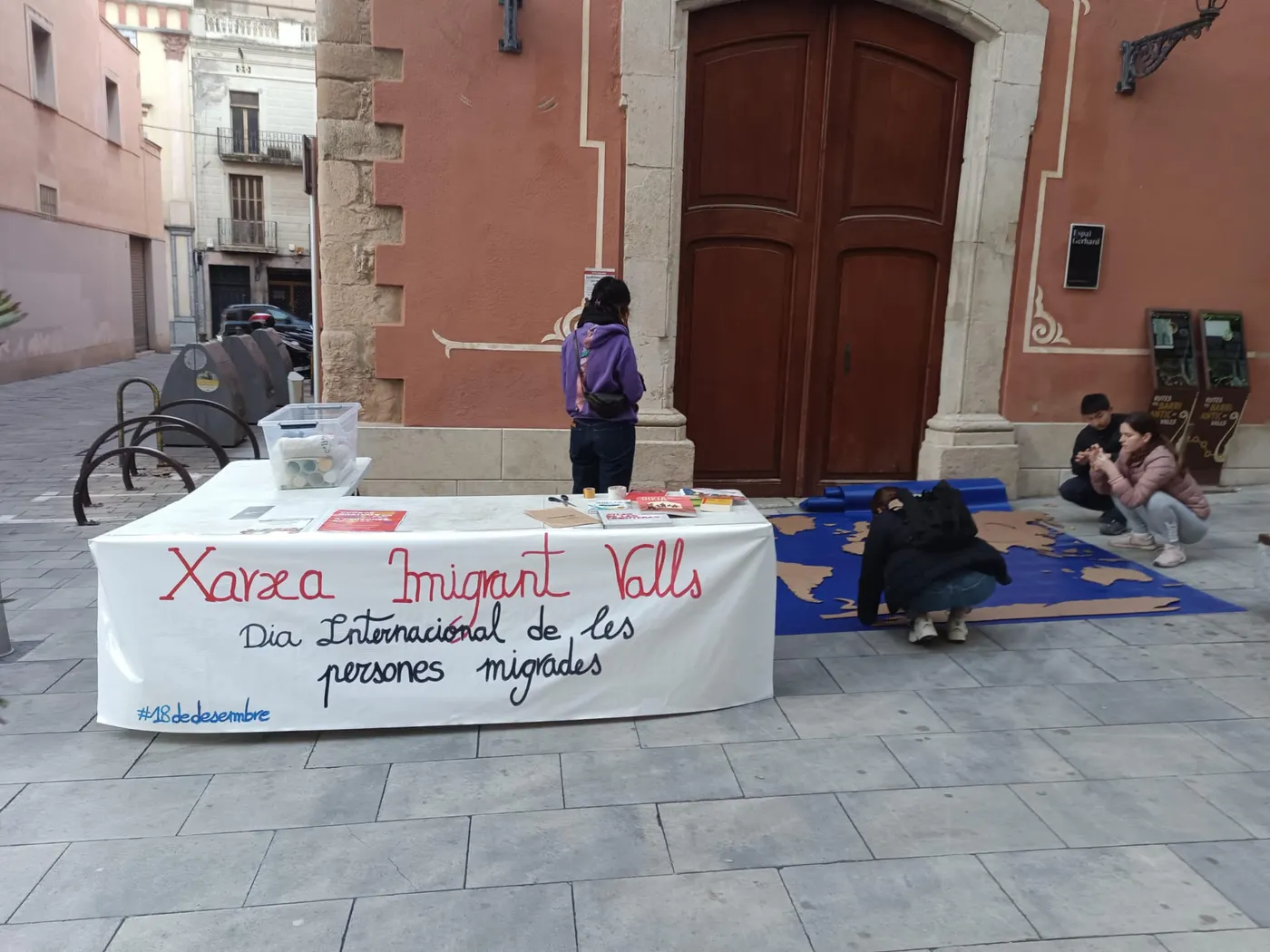 S'activa un servei gratuït de regularització de persones migrades