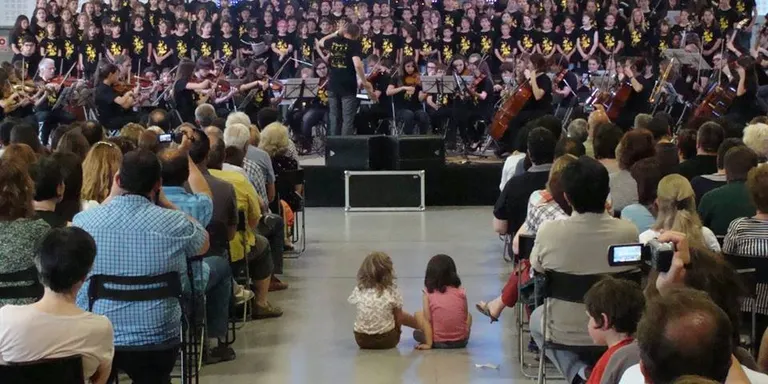 Estrena positiva de la cantata 'Transatlàntida'