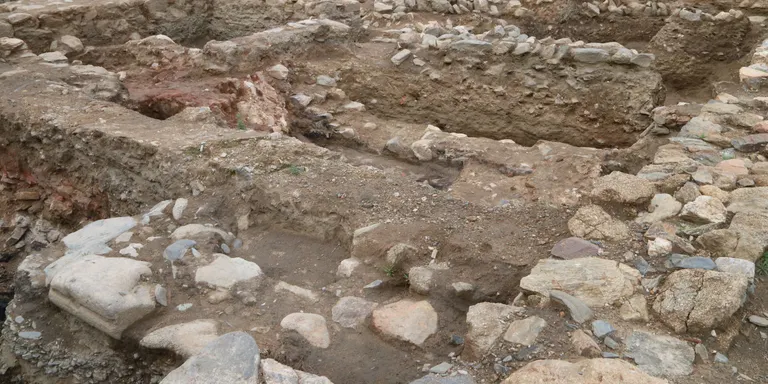 Descobreixen les restes d'un edifici d'època romana a la Ciutadella de Roses