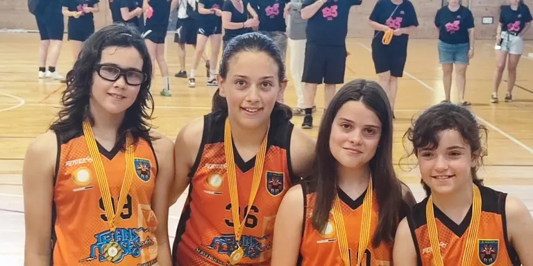 Quatre jugadores del mini mixt del Club Bàsquet Solsona guanyen el 3×3 de Manresa