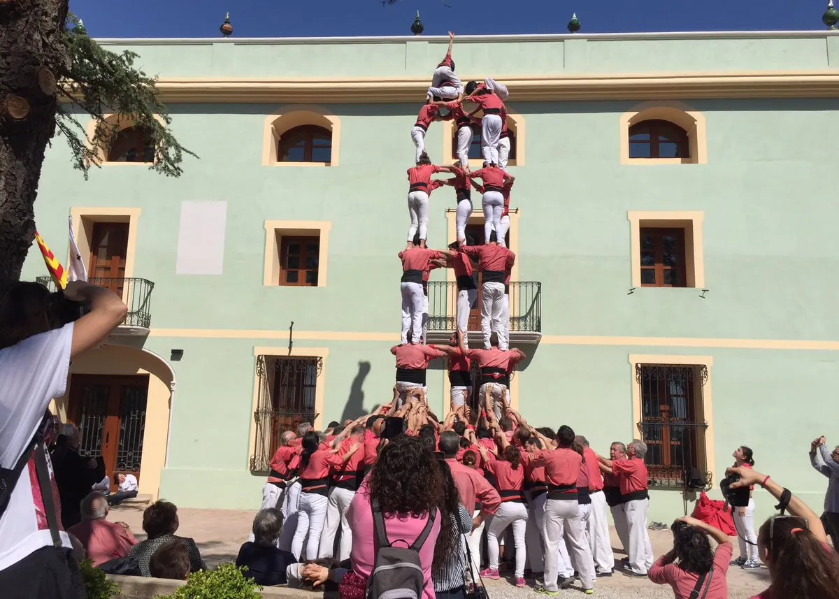 La Colla Vella debuta a la festa major de Picamoixons