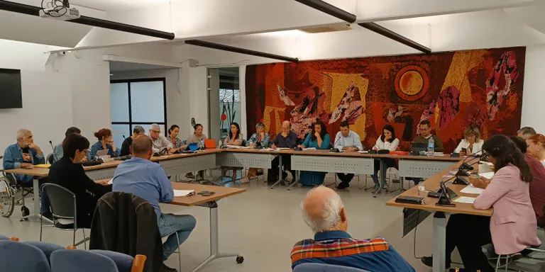 El ple aprova les ordenances fiscals de 2023: congelen impostos i taxes i mantenen els ajuts