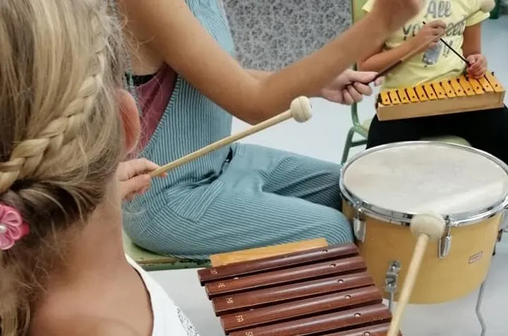 L'Escola Municipal de Música de Pineda manté la matrícula oberta