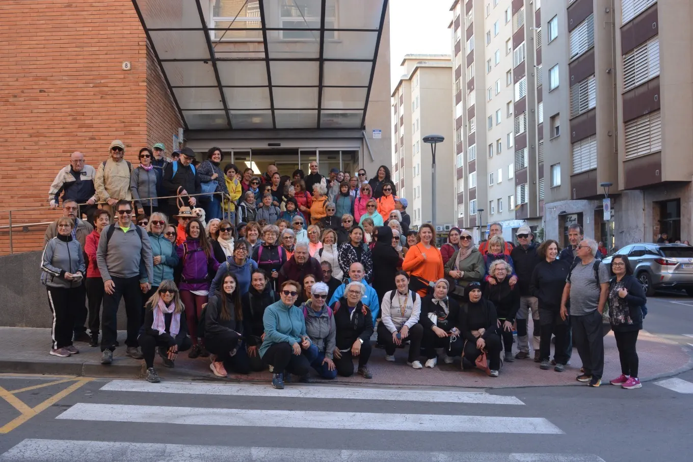 Més d'un centenar de persones es citen a la sisena Caminada Popular de Masmolets