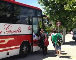 El Consell Comarcal obre el termini per demanar ajuts de transport i de menjador escolar pel curs vinent