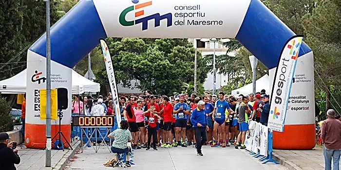 430 persones participen en la 41a Marxa Popular d'Arenys de Mar