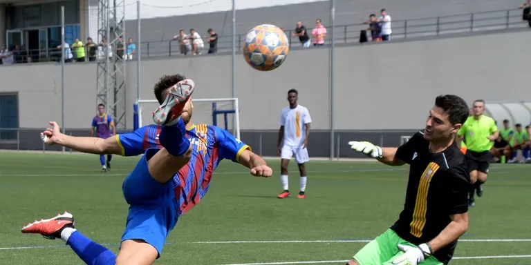 El CF Caldes visita el camp del Parets per afrontar el derbi vallesà