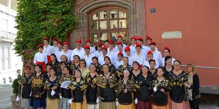 Obertes les inscripcions per participar al Ball Cerdà Intergeneracional