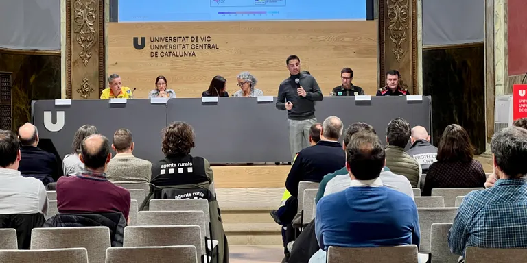 Els cossos d'emergències es reuneixen a Vic per millorar la coordinació i l'"anticipació" en cas de nevada important