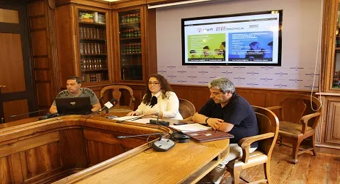 EL AYUNTAMIENTO DE IRUN SUBVENCIONA LA COMPRA DE MATERIAL ESCOLAR EN COMERCIOS DE LA CIUDAD