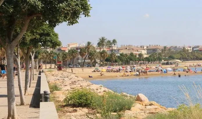 Mor ofegat un home de 78 anys a la platja de la Llosa de Cambrils