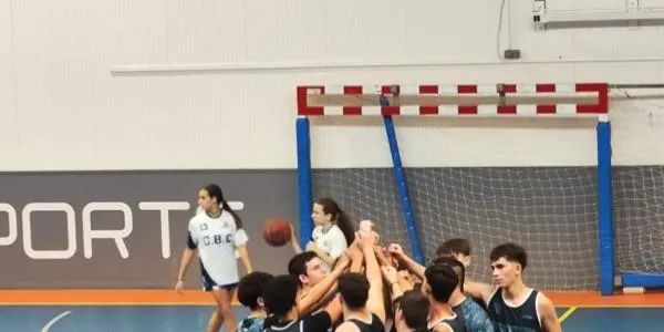 Victòria del Júnior del Torredembarra BC a la pista del CB Cambrils (45-54)