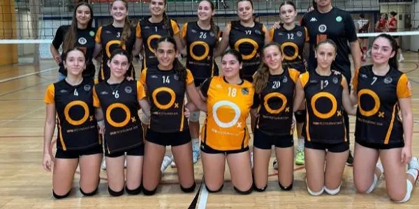 Doble derrota del Juvenil i el Cadet femení del CEVOL Torredembarra davant l’invicte CV Esplugues
