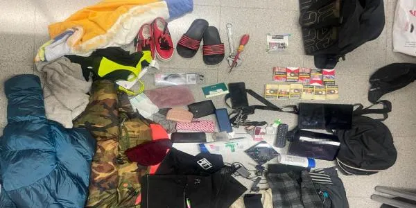 Detenen dues persones per robatoris a l'interior de vehicles a Tarragona