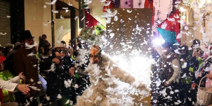 L’Arribo dona la benvinguda al Carnaval de Valls
