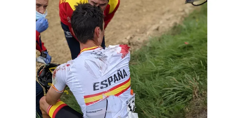 El Tour de l'Avenir es queda sense catalans amb la caiguda d'Ayuso
