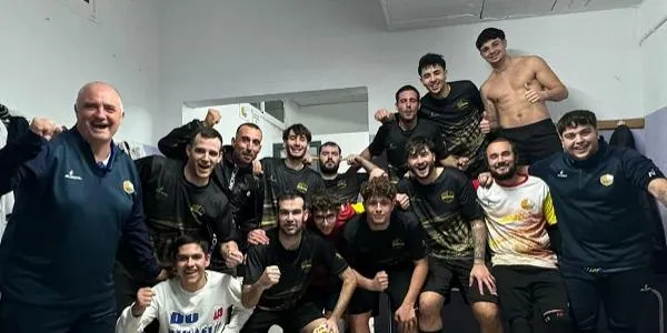 El CFS La Pobla goleja al Platense Calafell i surt del descens (11-3)