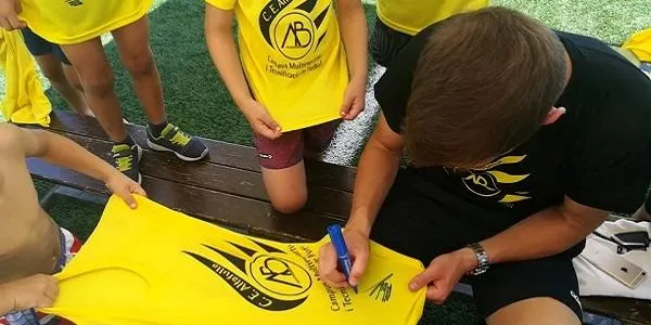 Alberto Benito visita el campus del CE Altafulla tot just abans de l’inici de pretemporada amb l’Albacete