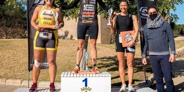 La rierenca Magdala Navarro es proclama campiona femenina en el Duatló de Vila-seca