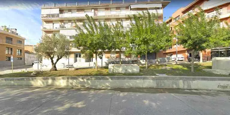 La intervenció en la línia de mitja tensió comporta la tala de sis arbres a Les Creus