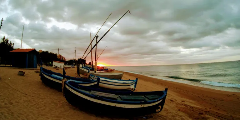 Fins dissabte protagonistes els núvols baixos i la mar de fons