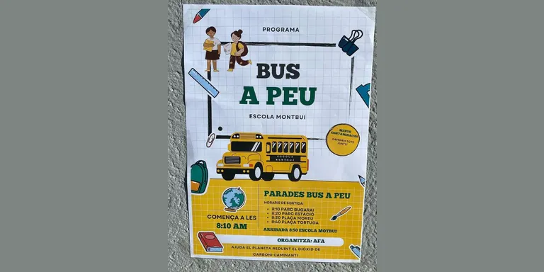 L’escola Montbui, la primera de Caldes a posar en pràctica el bus a peu