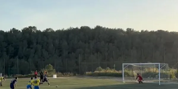 El Catllar ‘B’ celebra la primera victòria amb un festival de gols en el derbi contra la Nou (5-3)