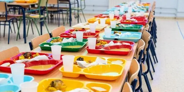 El CCT concedeix 6.965 beques menjador en l'inici del curs escolar
