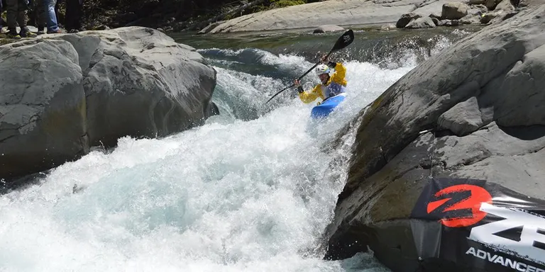 Nous bons resultats d'Alberto Díez-Canedo a la Copa Pirineus de caiac extrem