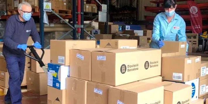 La Diputació distribueix una nova partida de material sanitari entre els ens locals de la província de Barcelona