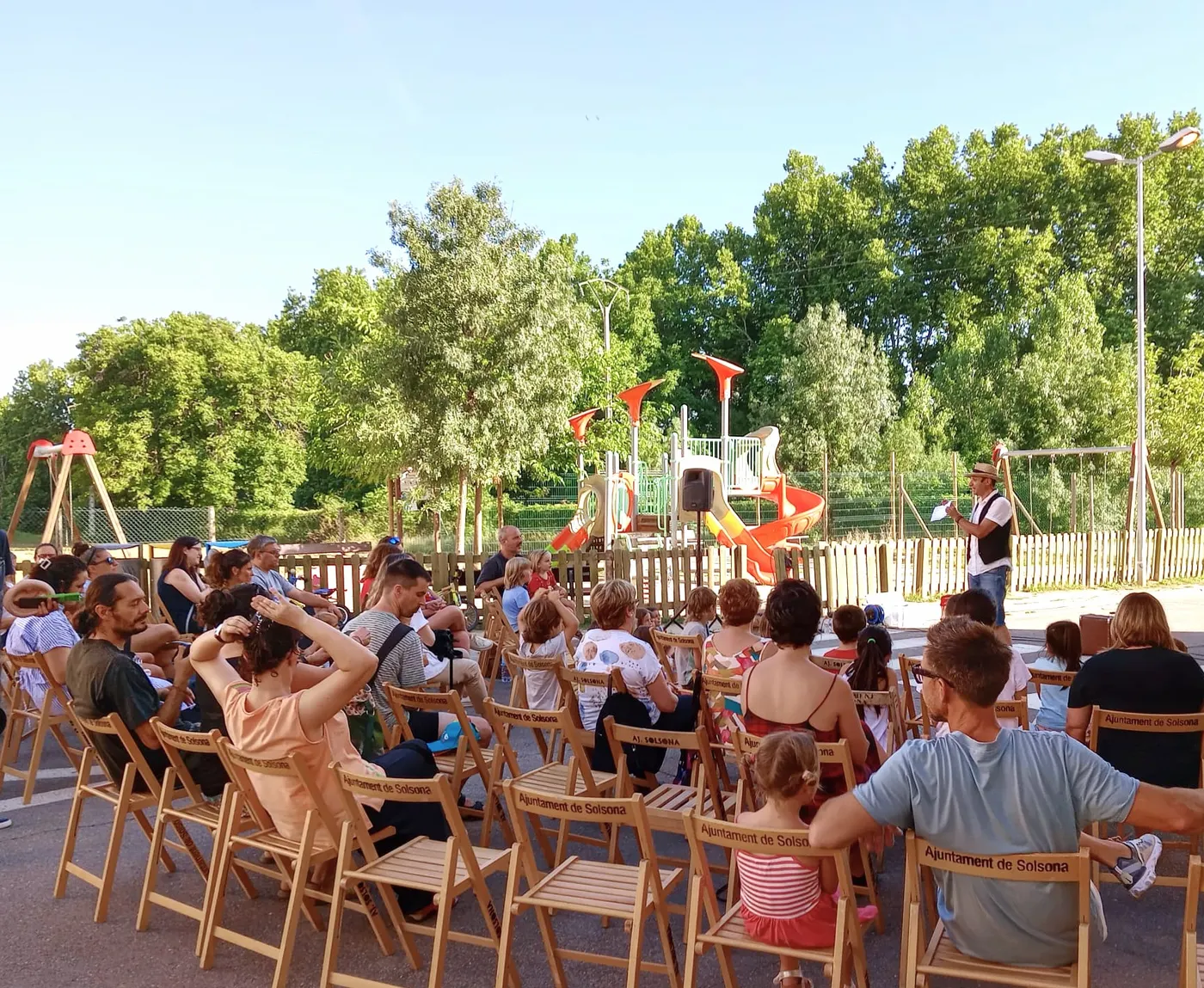 El programa Freqüència de barri torna a portar contacontes a la fresca als barris de Solsona