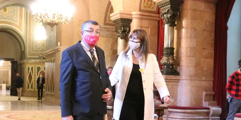 Borràs: "La manera més efectiva de defensar la llengua és mantenir-nos ferms amb les lleis de les nostres cambres"