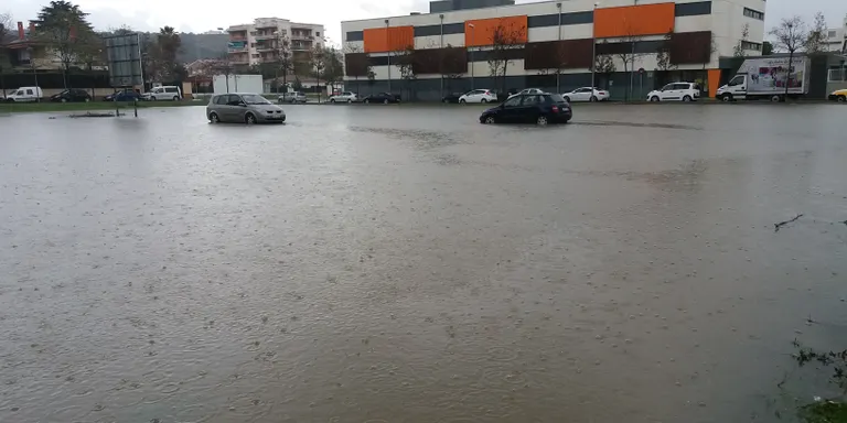 La llevantada deixa 120 l/m2 al centre de Pineda, i 136 l/m2 al peu del Montnegre